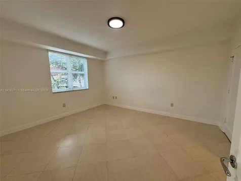 19900 E Country Club Drive Aventura FL 33180