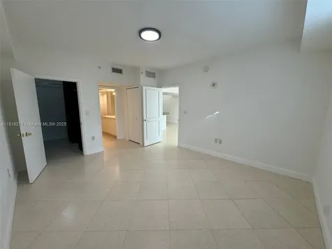 19900 E Country Club Drive Aventura FL 33180