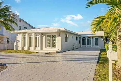 3421 SW 4th Street Miami FL 33135