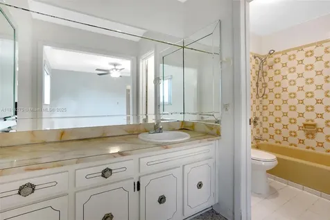 3421 SW 4th Street Miami FL 33135