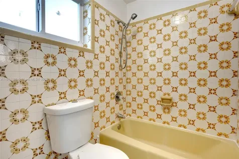 3421 SW 4th Street Miami FL 33135