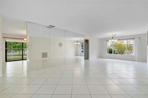 10791 NW 19th Drive Coral Springs FL 33071