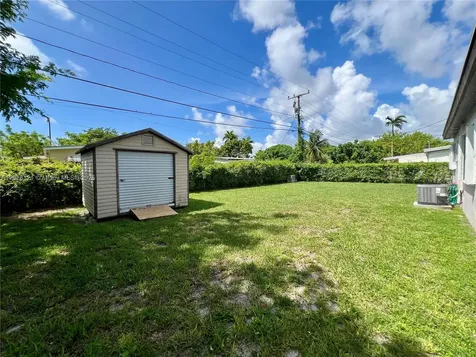 9950 Bahama Drive Cutler Bay FL 33189
