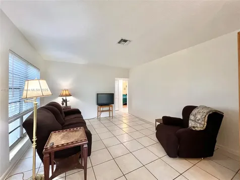 9950 Bahama Drive Cutler Bay FL 33189