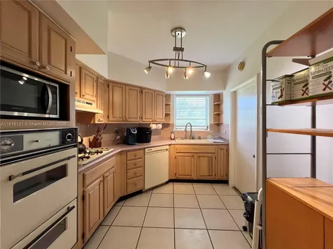 9950 Bahama Drive Cutler Bay FL 33189