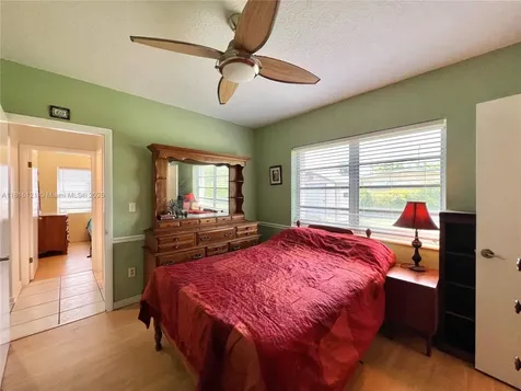 9950 Bahama Drive Cutler Bay FL 33189