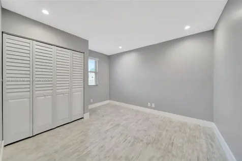 9883 NW 2nd Street Plantation FL 33324