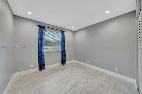 9883 NW 2nd Street Plantation FL 33324