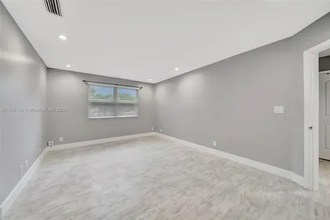 9883 NW 2nd Street Plantation FL 33324
