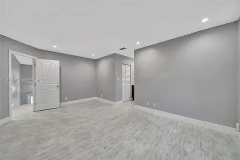 9883 NW 2nd Street Plantation FL 33324