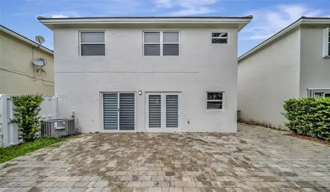 9883 NW 2nd Street Plantation FL 33324