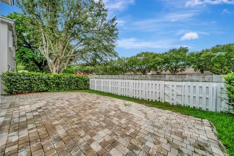 9883 NW 2nd Street Plantation FL 33324