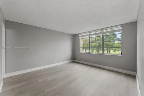3150 W Rolling Hills Circle Davie FL 33328