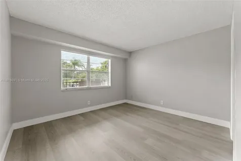 3150 W Rolling Hills Circle Davie FL 33328