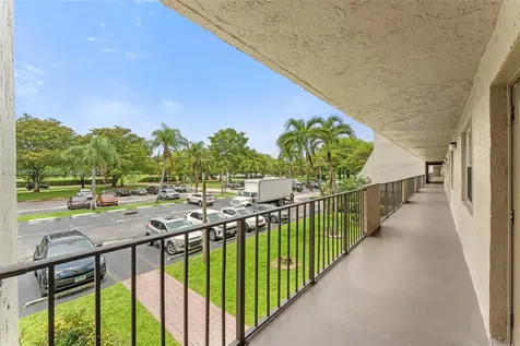 3150 W Rolling Hills Circle Davie FL 33328