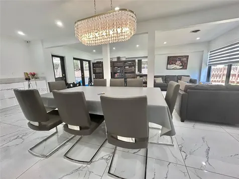 17630 NE 4th Avenue North Miami Beach FL 33162