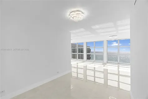 5055 Collins Avenue Miami Beach FL 33140