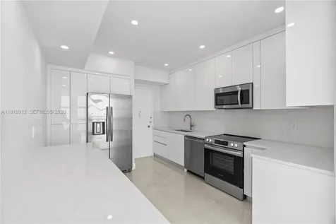 5055 Collins Avenue Miami Beach FL 33140