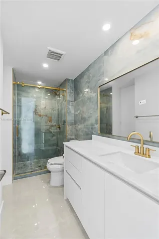 5055 Collins Avenue Miami Beach FL 33140