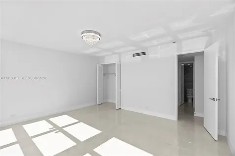 5055 Collins Avenue Miami Beach FL 33140