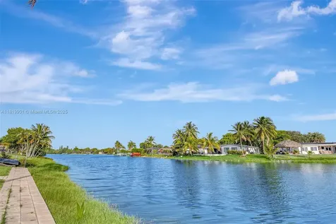11520 NW 23rd Street Pembroke Pines FL 33026