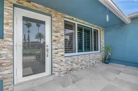11520 NW 23rd Street Pembroke Pines FL 33026