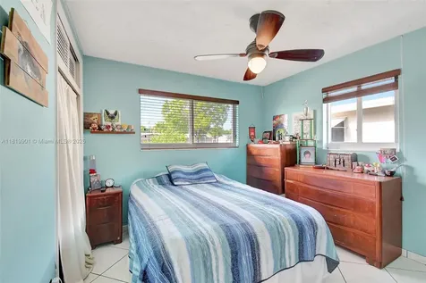 11520 NW 23rd Street Pembroke Pines FL 33026