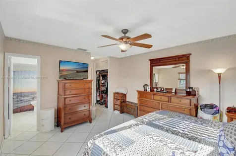 11520 NW 23rd Street Pembroke Pines FL 33026
