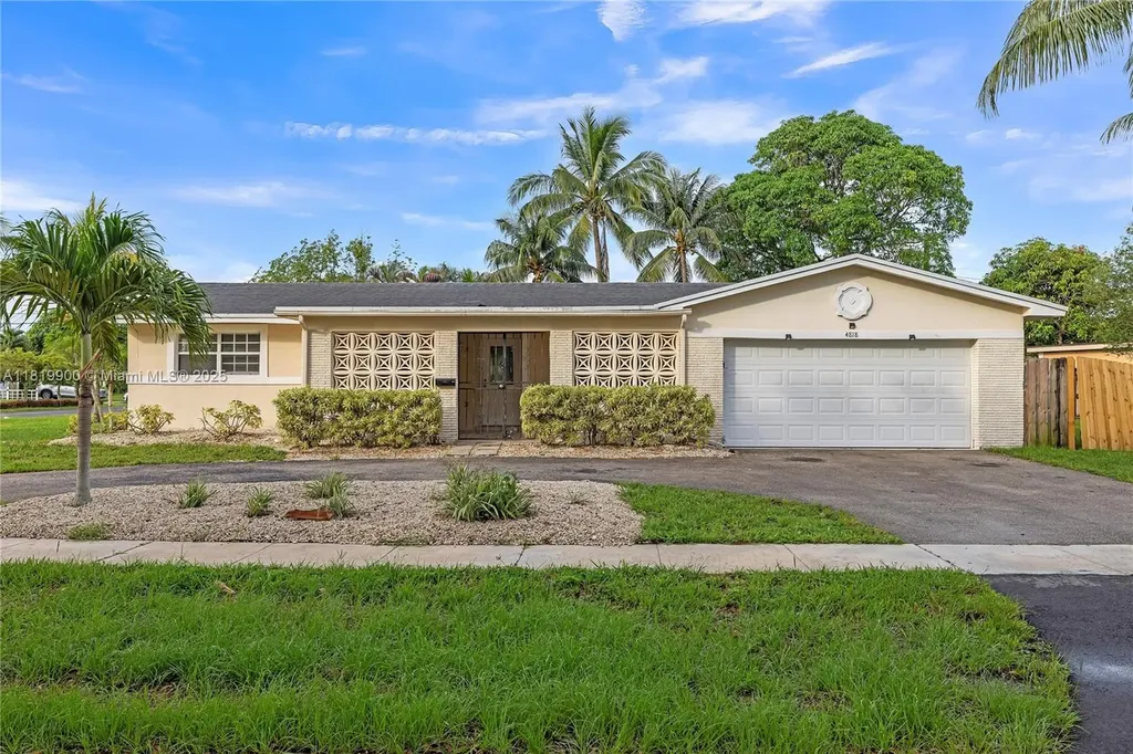 4818 NW 8th Street Plantation FL 33317