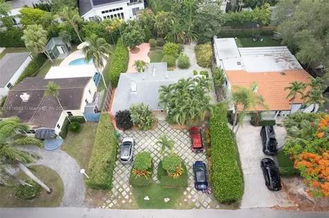 4245 Braganza Avenue Miami FL 33133