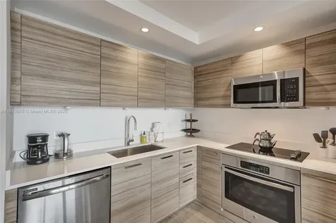 121 NE 34th Street Miami FL 33137