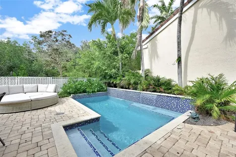 1151 W Lake Street Hollywood FL 33019