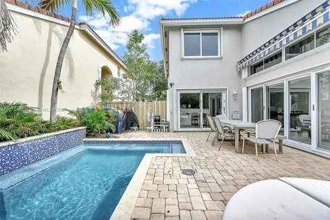 1151 W Lake Street Hollywood FL 33019