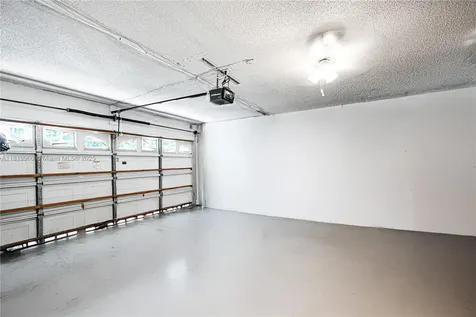 1151 W Lake Street Hollywood FL 33019