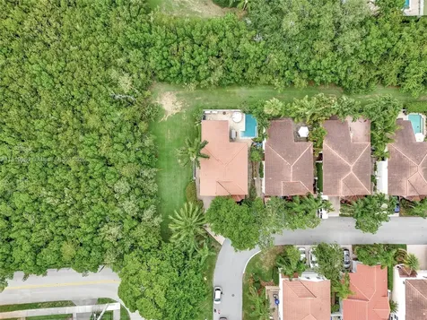 1151 W Lake Street Hollywood FL 33019