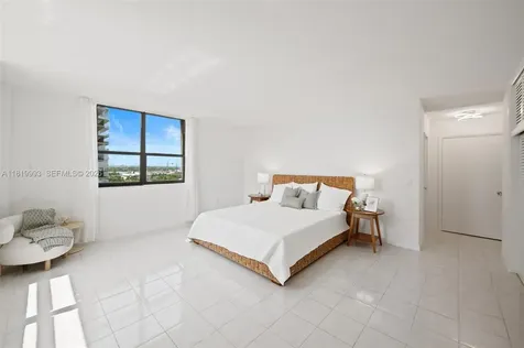10185 Collins Avenue Bal Harbour FL 33154