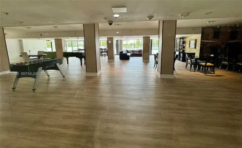 10185 Collins Avenue Bal Harbour FL 33154