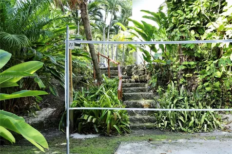 6540 SW 135th Terrace Pinecrest FL 33156