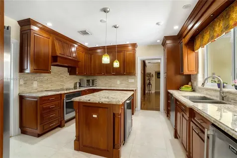 1270 Mariola Court Coral Gables FL 33134