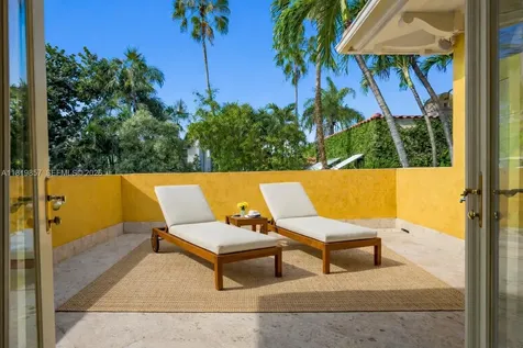 2050 Alton Road Miami Beach FL 33140