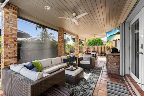 4940 SW 90th Court Miami FL 33165