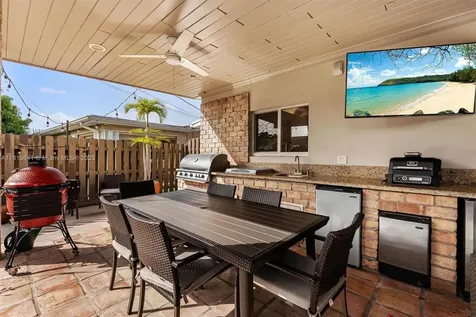 4940 SW 90th Court Miami FL 33165