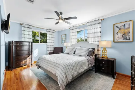 4940 SW 90th Court Miami FL 33165