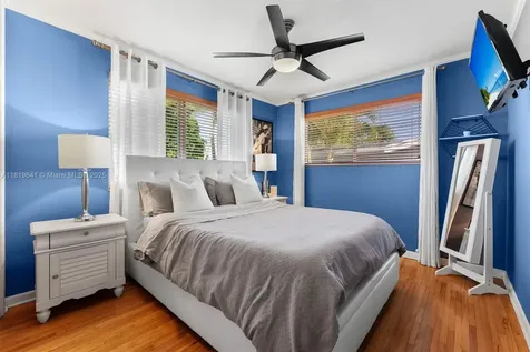 4940 SW 90th Court Miami FL 33165