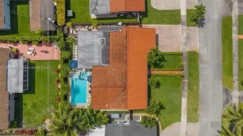 4940 SW 90th Court Miami FL 33165