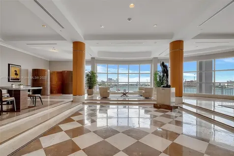 848 Brickell Key Drive Miami FL 33131