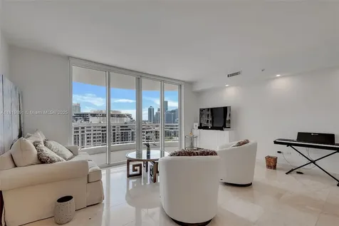 848 Brickell Key Drive Miami FL 33131