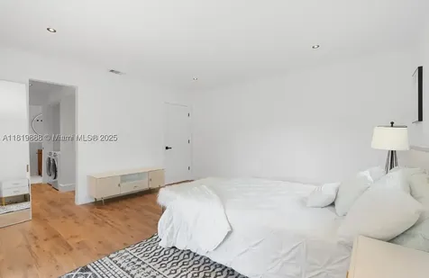 311 SE 3rd Avenue Hallandale Beach FL 33009