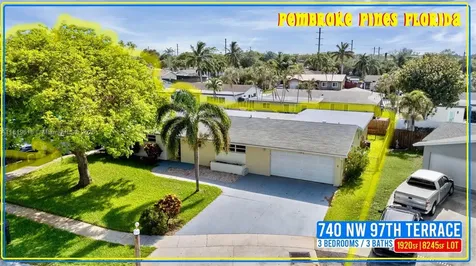 740 NW 97th Terrace Pembroke Pines FL 33024