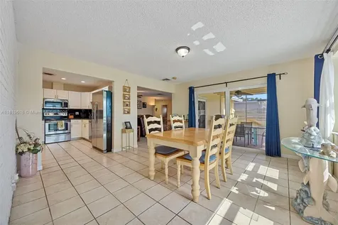 740 NW 97th Terrace Pembroke Pines FL 33024
